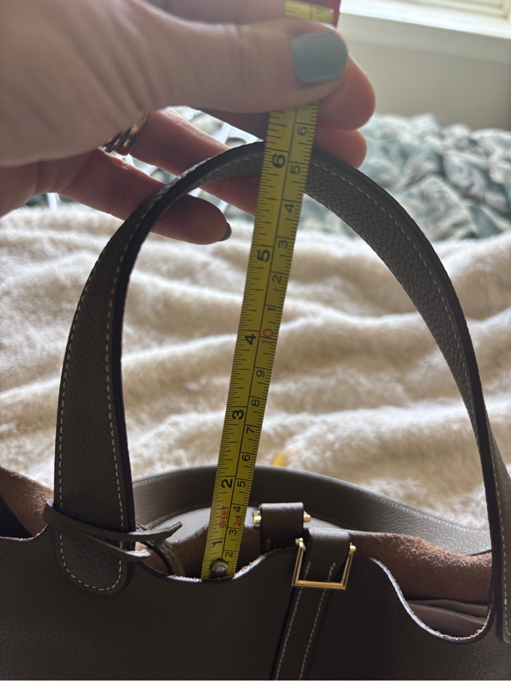 Structured luxury Taupe Pebbled Leather Tote with Gold Accent - Picture 8 of 14